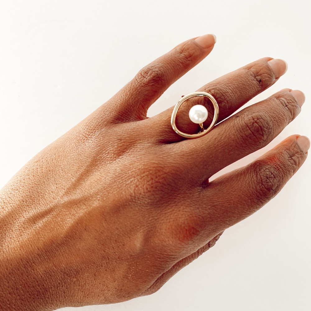 Gold pearl drop ring